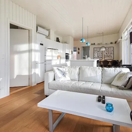 Four-bedroom In Сasa de vacaciones *